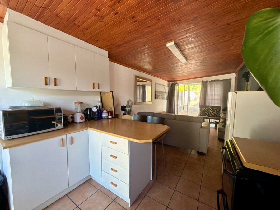 7 Bedroom Property for Sale in Heather Park Western Cape